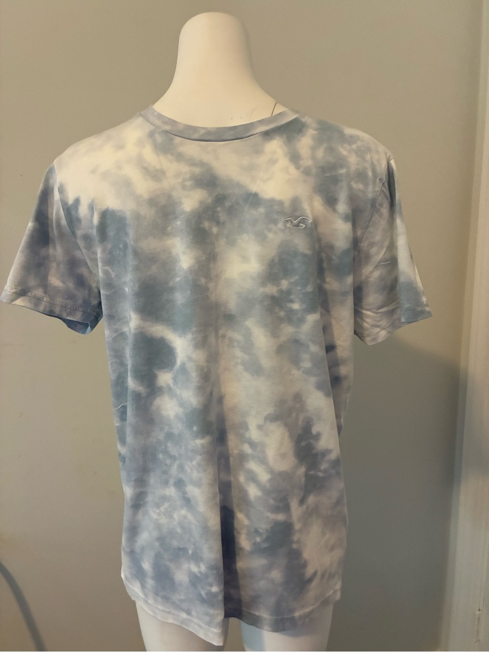 Hollister Light Blue & White Tie-Dye Short Sleeve Tee